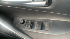 Toyota Corolla 1.8 VVT-i Hybrid Icon 5dr CVT Hybrid Estate